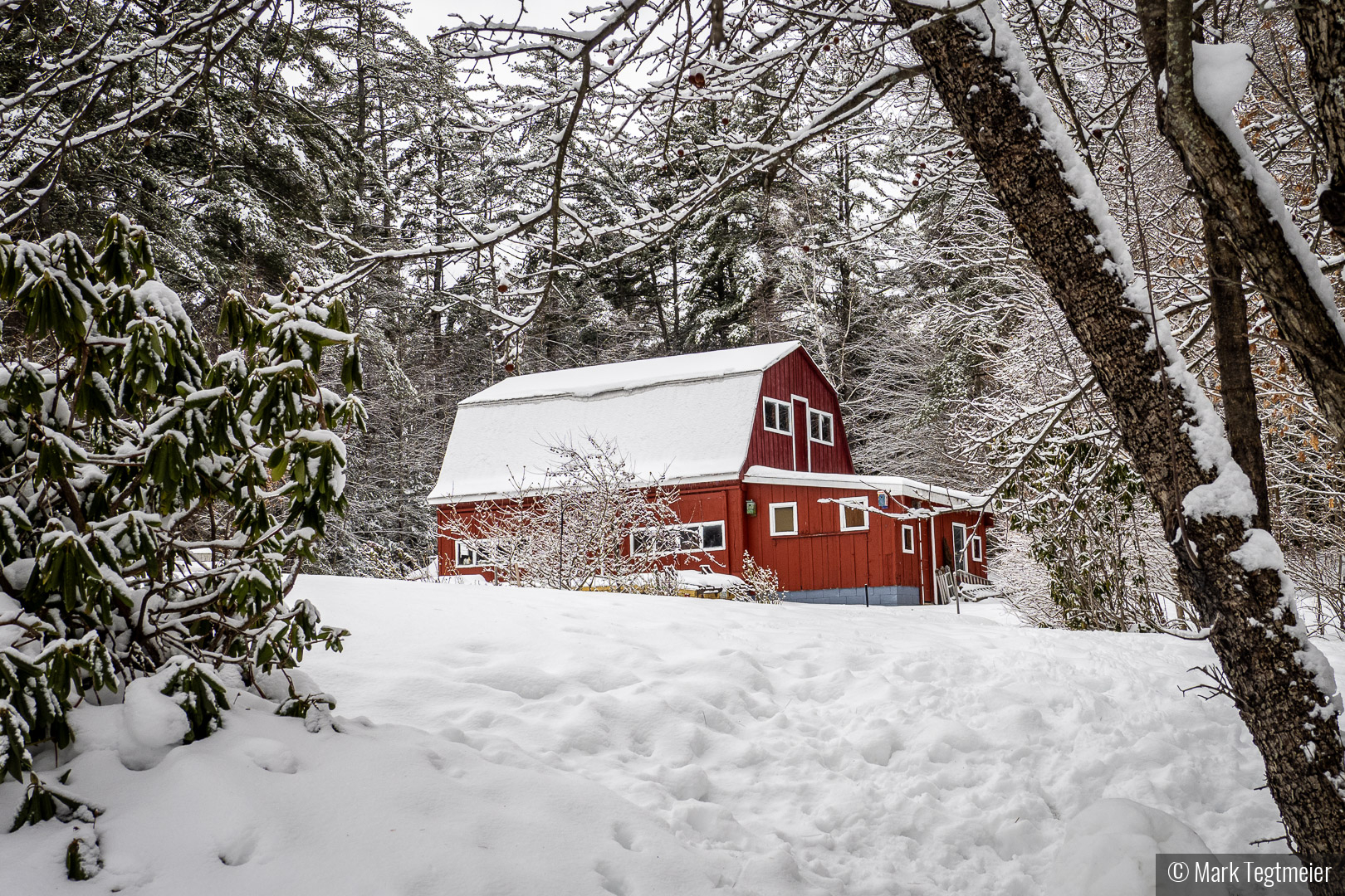 Robert's Barn by Mark Tegtmeier