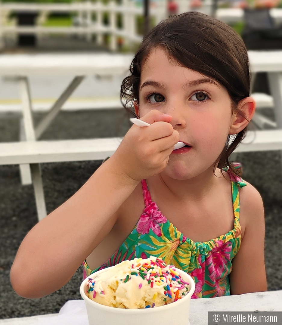 Yummy Ice Cream by Mireille Neumann