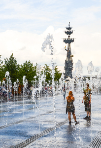 Moscow Fountain - Photo by Louis Arthur Norton